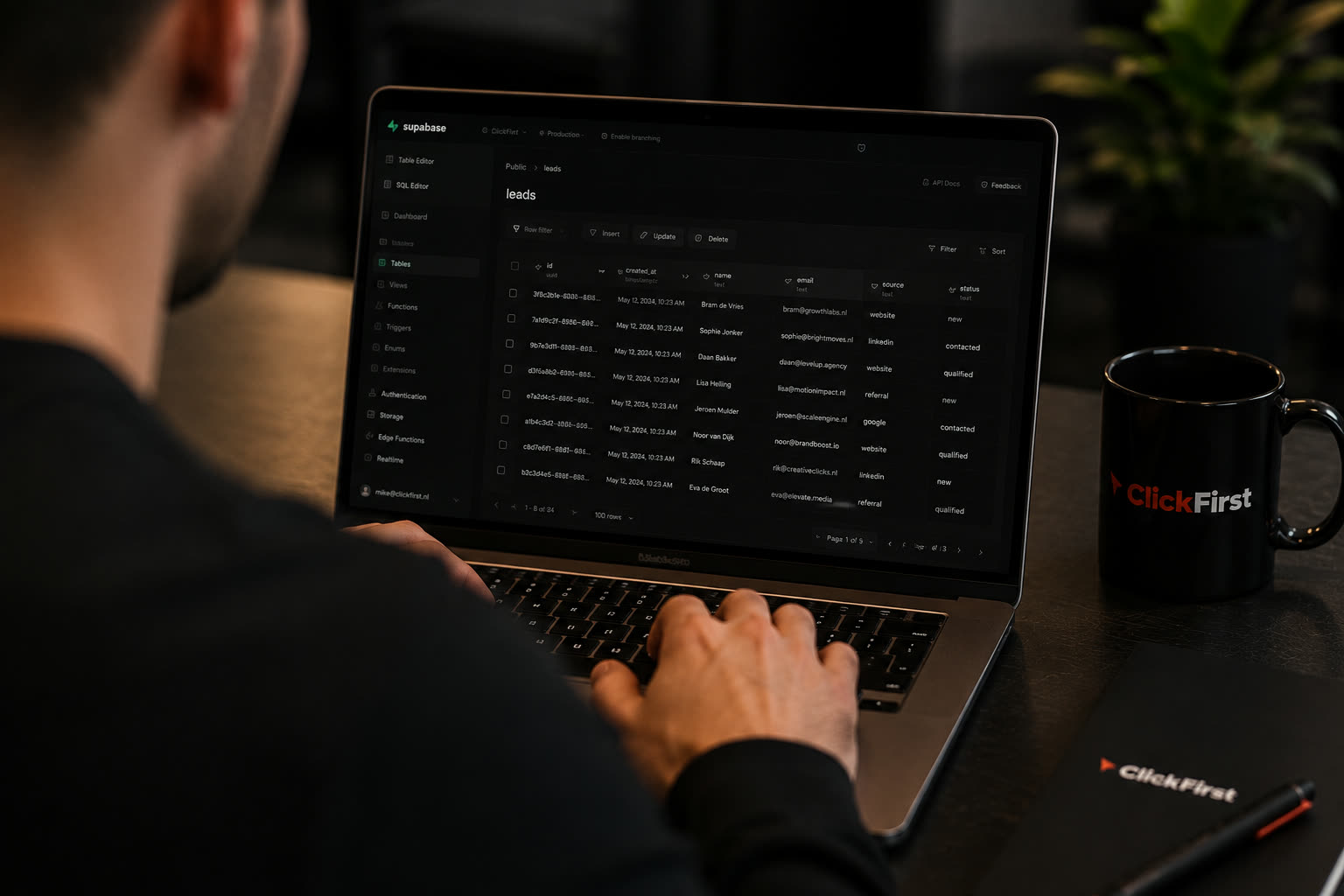 Een leadsdatabase van ClickFirst, waarin binnenkomende leads automatisch worden verzameld en gekwalificeerd.